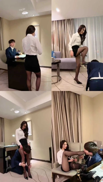 【冰冰女神】下属抓住上司把柄 全程强迫舔脚