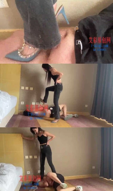 【二宝】超细高跟鞋 踩踏刑罚