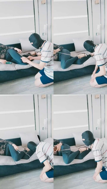 【菲奥娜】闻香水后舔脚更骚了