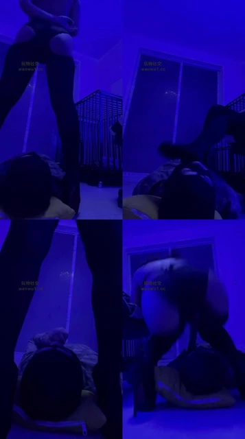 【AIU】高跟黑丝踩踏/坐脸窒息