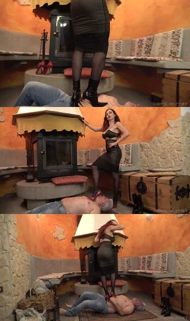 【欧美女王】scarlet御姐红色高跟和美靴全体重踩男人，那么长的鞋跟插嘴里