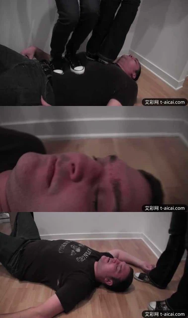 【欧美女王】STL-双人叠罗汉爆头跳踩！双女王跳踩暴跺叠罗汉跳踩狗头！