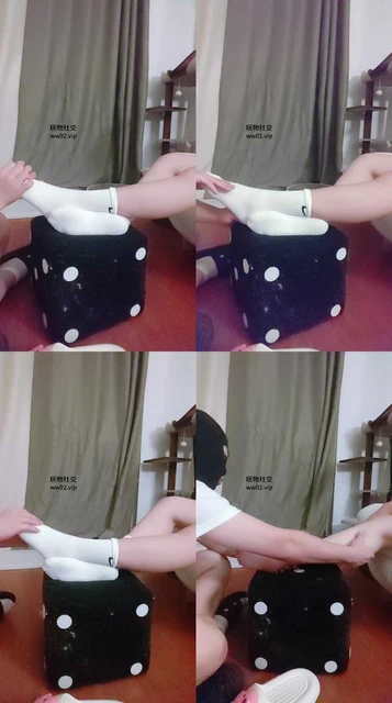 【小猫】原味白袜脚气味辱