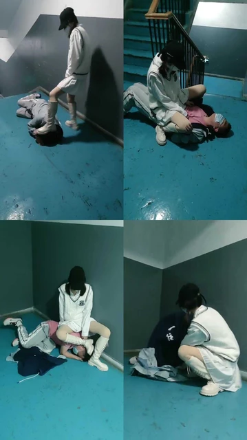 【丫丫】长靴楼道虐偷拍狂