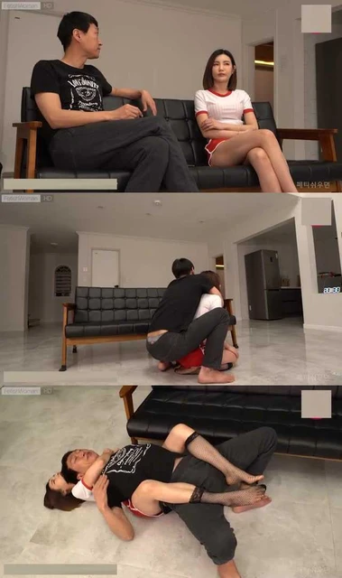 【韩国fetishwoman】网袜踢裆窒息舔脚