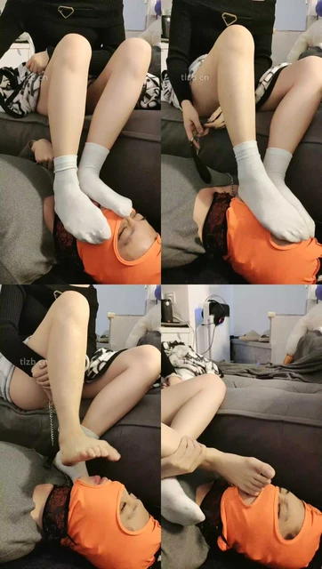 【玥野兔】脏臭白袜脚碾压狗脸