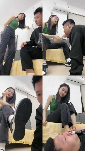 【素人星探】运动鞋白袜全体重踩-强制闻鞋窝白袜脚-棉袜塞嘴