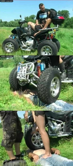 【欧美女王】绝版Laetitia情侣主骑摩托碾压脚奴！把贱狗踩在脚下和男友亲热