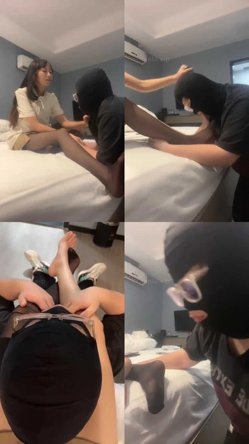 【冰冰】开发素人黑丝高跟恋足舔