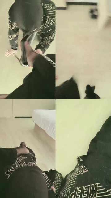 【艳奶奶】跪舔黑丝高跟/鞋跟插嘴/赏赐圣水【完整版】