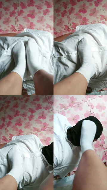 【蓝蜻蜓】白袜脚踩虐地毯狗【完整版】