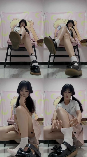 【六六】白袜水手服黄金