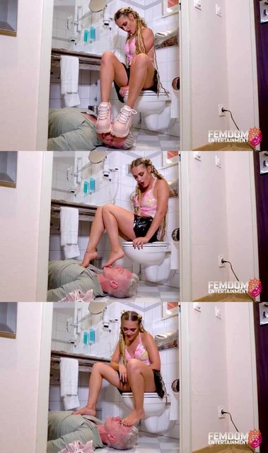 【欧美女王】被高傲女神踩在马桶下舔鞋底当脚垫！闻臭鞋舔脚棉袜塞嘴踩扁