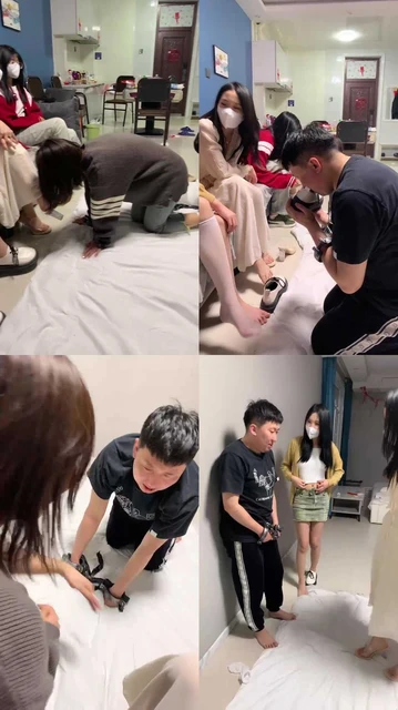 【精神小妹】多学生主首调情侣奴-闻舔原味鞋袜脚/耳光/奴下奴