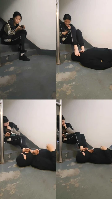 【樱樱】楼道调-素人学生S-运动鞋白袜裸足舔