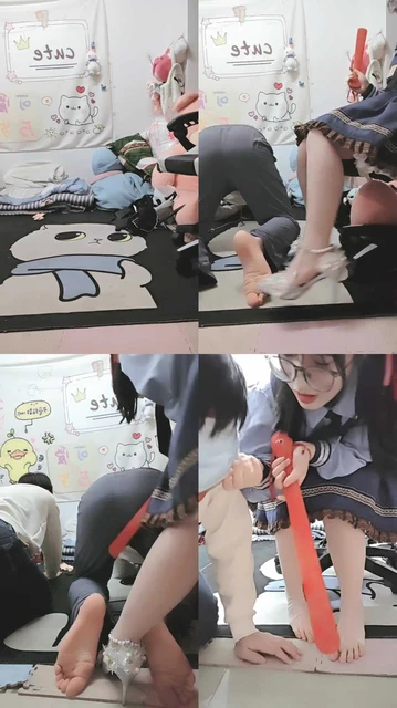 【小星星】洛丽塔S-重度sp/跪舔高跟/物化座椅/踩踏