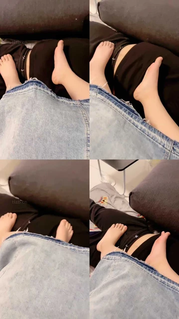 【衣诺】素人S-裸足踩地毯狗