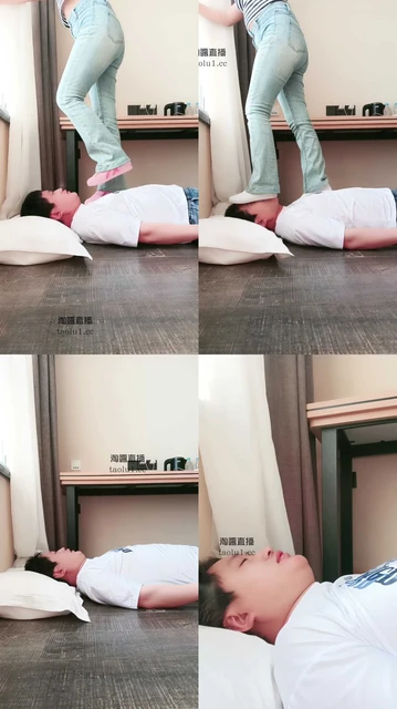 【萌宝儿】踩踏TJ深喉舔脚为食全体重跳踩各种鞋子踩跳