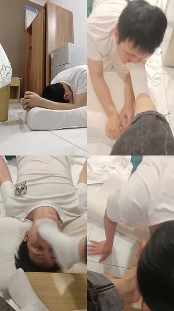 【小亿】学生素人白袜踩踏插嘴/骑马