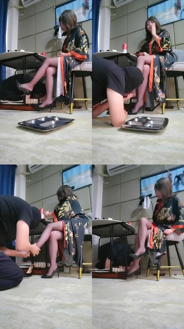 【魔鬼天使】TJ狗子脚下吃饭