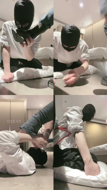 【绝美兔女王】跪舔脏长靴臭白袜/捆绑踩踏