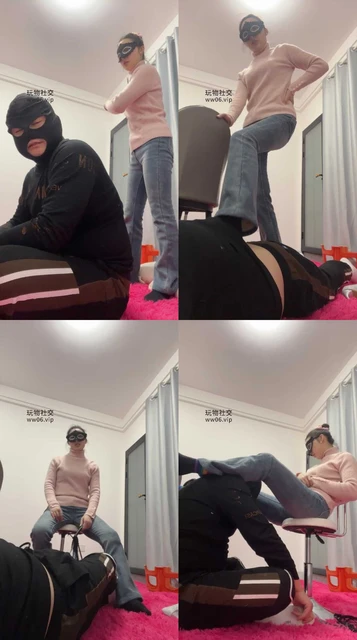 【姗姗】黑棉袜踩虐/鞭打