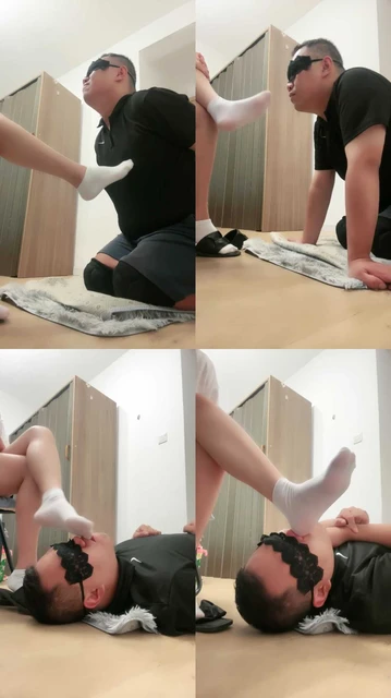 【上海学生主】白袜玉足踩虐蹂躏