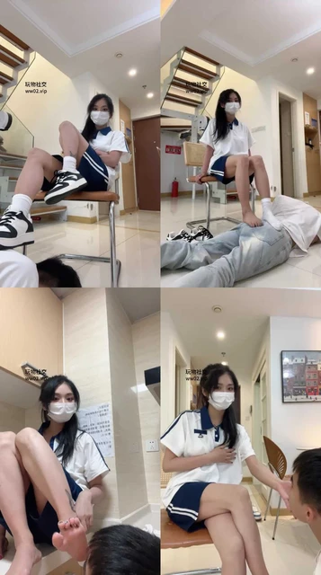 【泡芙】学生服诱惑-白袜气味虐哥哥