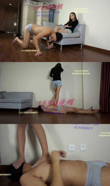 【小妮女主】舔美女肉丝脏底平底鞋，肉丝脚蹂躏踩踏