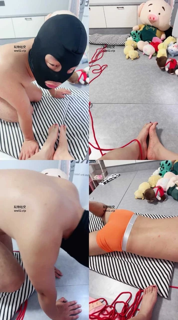 【恩恩】舔圣水/绳子当狗链/玉足踩虐