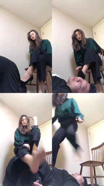 【无所吊谓】库里丝玩狗-全体重踩狗脸/竖中指鄙视/胯下辱