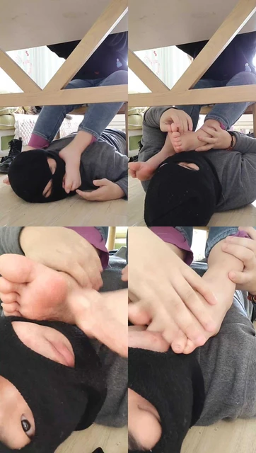 【樱樱】桌底视角-近距离-玩虐贱奴【下】