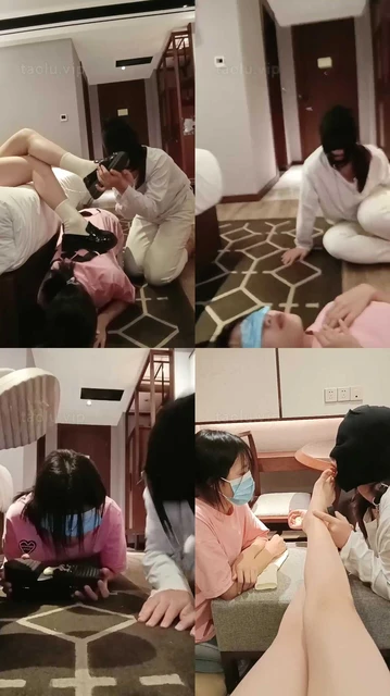 【爱可呀】双学姐争抢当狗伺候-闻舔鞋袜/骑马钻胯【完整版】