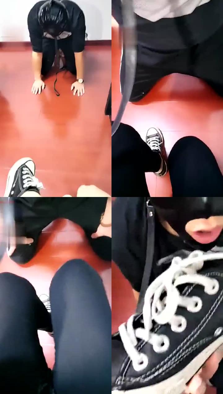 【妍妍】踩踏 喂帆布鞋面包