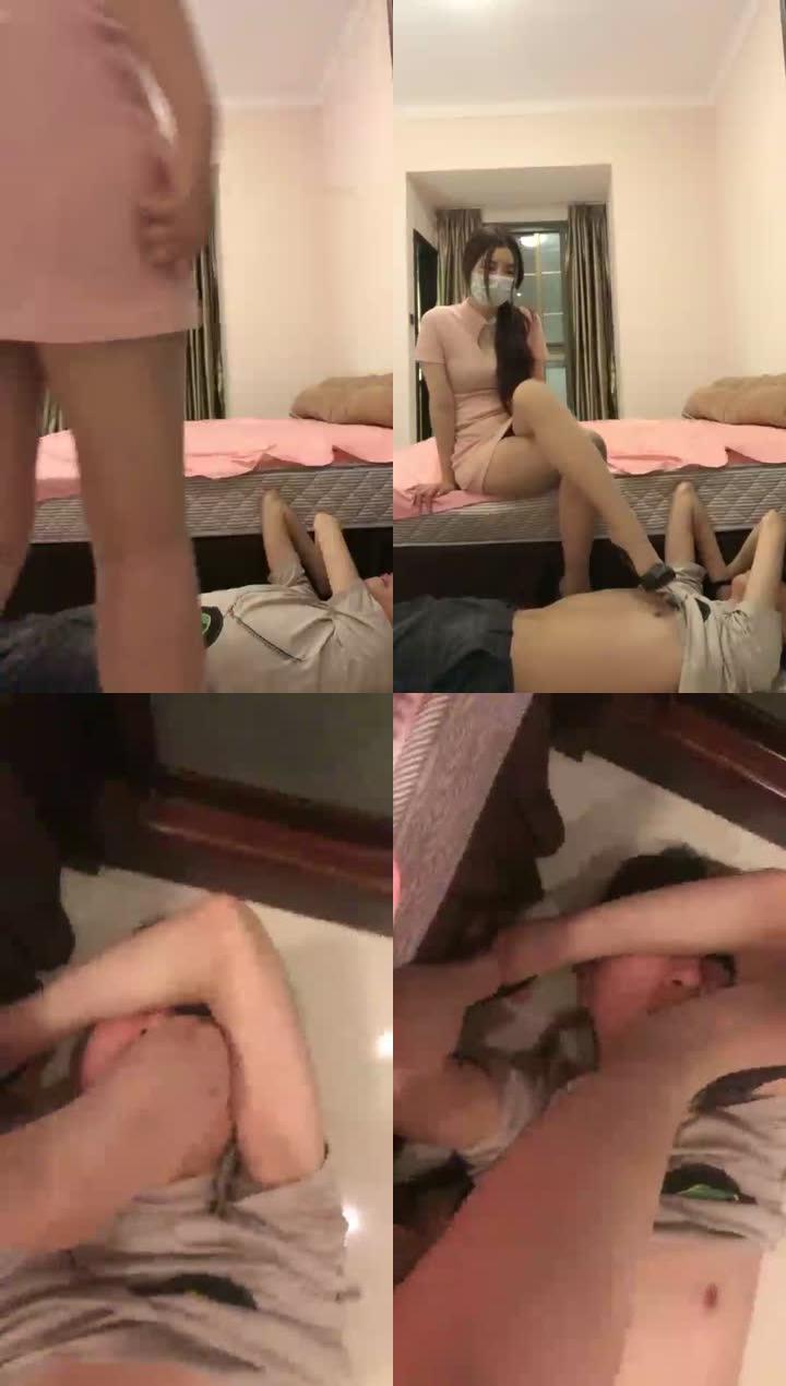 【黑甜女蒂】女王卧室里面出现调教贱狗的画面 